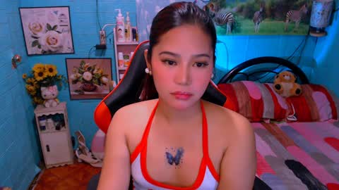 Nicole online show from 28, 1, 2025