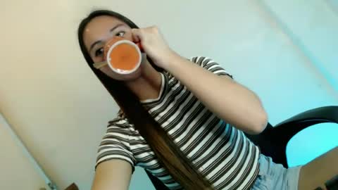 Snapshot of sweetkayexx chatting on 5, 7, 2026 SWEET KEYA online show from 5, 7, 2026