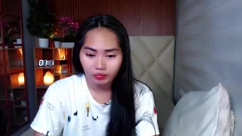   online show from 1, 10, 2025