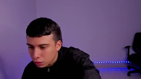 Snapshot of sweetlian_04 chatting on 13, 1, 2025 Lian online show from 13, 1, 2025