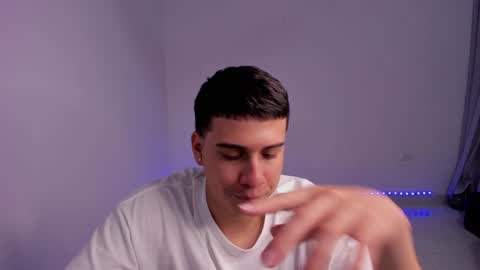 Snapshot of sweetlian_04 chatting on 27, 1, 2025 Lian online show from 27, 1, 2025