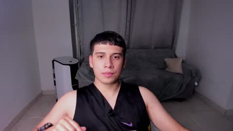 Snapshot of sweetlian_04 chatting on 9, 2, 2025 Lian online show from 9, 2, 2025