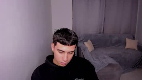 Snapshot of sweetlian_04 chatting on 24, 2, 2025 Lian online show from 24, 2, 2025