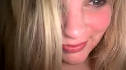 Snapshot of sweetlisa92 chatting on 20, 5, 2026 Lisa online show from 20, 5, 2026