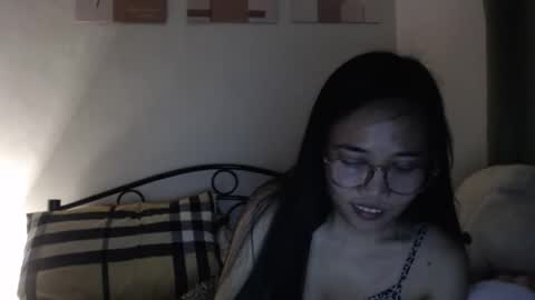sweetmeeoowe_69 online show from 18, 3, 2026
