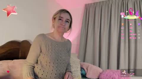 Snapshot of sweetnina_wet chatting on 6, 8, 2026 Sweetnina online show from 6, 8, 2026