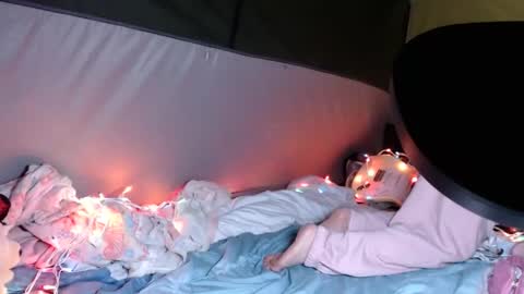 April online show from 15, 12, 2024