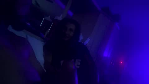 WeAim2PZzz online show from 22, 1, 2025