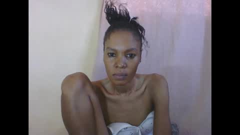 ESTHER online show from 29, 3, 2026