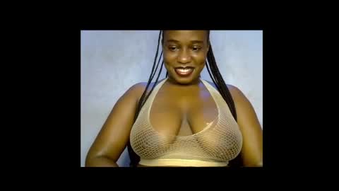 Snapshot of sweetpetitgirl chatting on 7, 4, 2026 LILY BRANDY online show from 7, 4, 2026