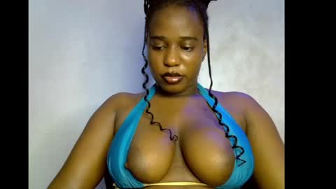 Snapshot of sweetpetitgirl chatting on 14, 4, 2026 LILY BRANDY online show from 14, 4, 2026