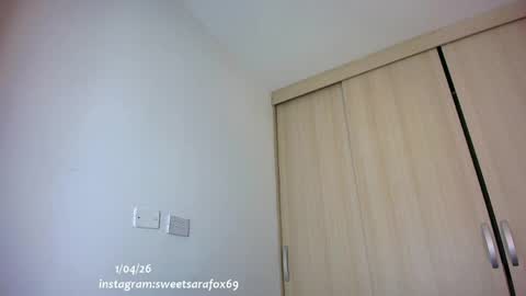 Snapshot of sweetsarafoxxx chatting on 1, 4, 2026 Sara Sofia Libra online show from 1, 4, 2026
