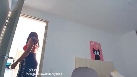 Snapshot of sweetsarafoxxx chatting on 5, 5, 2026 Sara Sofia Libra online show from 5, 5, 2026