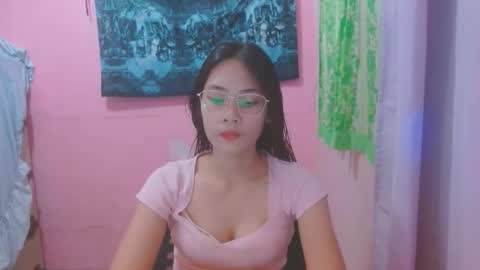 Mia online show from 9, 6, 2026
