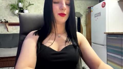 Sweet Shy online show from 25, 3, 2026