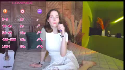 Snapshot of sweetshy_ chatting on 14, 9, 2025 Alice online show from 14, 9, 2025