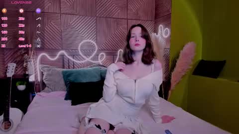 Snapshot of sweetshy_ chatting on 9, 10, 2025 Alice online show from 9, 10, 2025