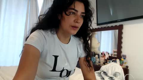 Dianis online show from 2, 11, 2025