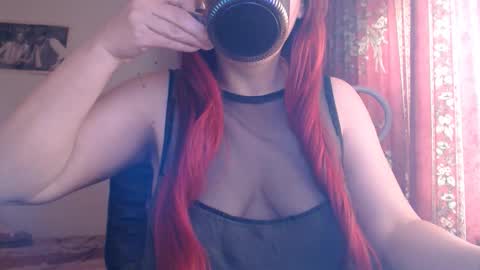 Snapshot of sweettanne chatting on 2, 5, 2026 SweettAnne online show from 2, 5, 2026