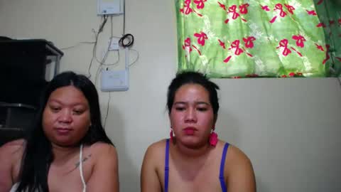 Snapshot of sweettightpussyhole chatting on 23, 5, 2026 mia and luna online show from 23, 5, 2026