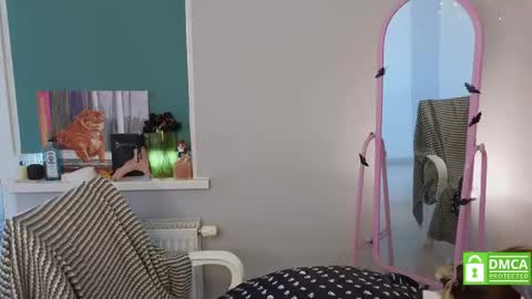 Elis  a little vacation Ill be here Saturday my schedules in bio online show from 10, 4, 2026