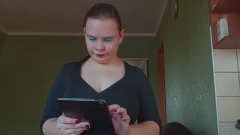 SweetxPiggy online show from 3, 8, 2026