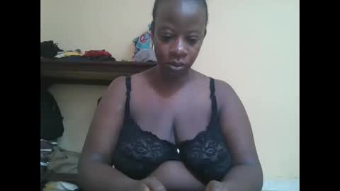 Snapshot of sweetyass25 chatting on 1, 11, 2025 sweetyass25 online show from 1, 11, 2025