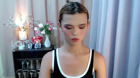 Snapshot of sweetytrannygirlxx chatting on 1, 10, 2025 Megan online show from 1, 10, 2025