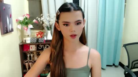 Snapshot of sweetytrannygirlxx chatting on 15, 3, 2026 Megan online show from 15, 3, 2026