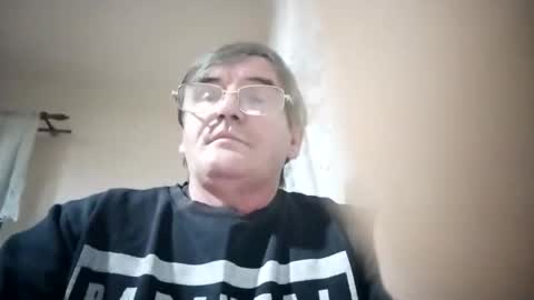 Snapshot of swergiu333 chatting on 12, 1, 2026 Raymond online show from 12, 1, 2026