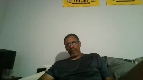 swimmerbod2495 online show from 8, 7, 2026