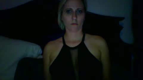 Snapshot of swingersdfw chatting on 11, 10, 2025 swingersdfw online show from 11, 10, 2025