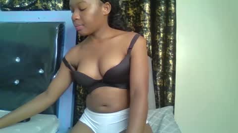 Snapshot of swit_candy chatting on 18, 1, 2026 Candy online show from 18, 1, 2026