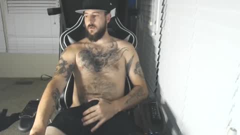 Snapshot of swoozy_ chatting on 8, 10, 2025 swoozy_ online show from 8, 10, 2025