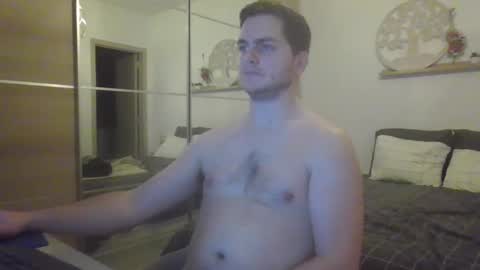 syl092 online show from 3, 2, 2025