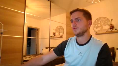 syl092 online show from 1, 10, 2025