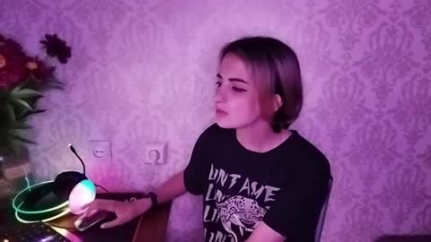Snapshot of sylviaoris chatting on 31, 5, 2026 Emily online show from 31, 5, 2026