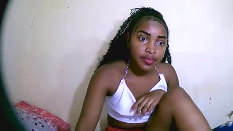 sylviasexy27 online show from 4, 12, 2024