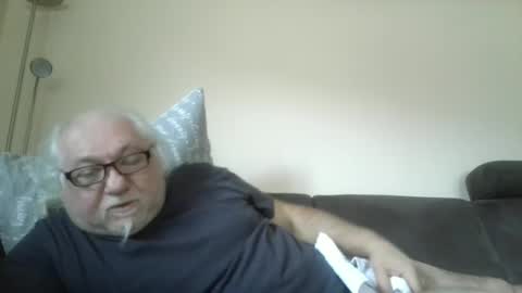 synek65 online show from 1, 1, 2025