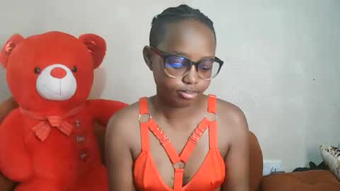Snapshot of t_okyo chatting on 12, 5, 2026 TOKYO online show from 12, 5, 2026