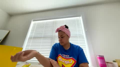 t_princess_t online show from 5, 2, 2025