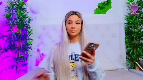 Snapshot of taahiraarabian chatting on 17, 10, 2025 Arianna online show from 17, 10, 2025