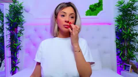 Arianna online show from 10, 11, 2025