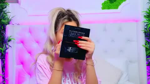 Arianna online show from 17, 11, 2025