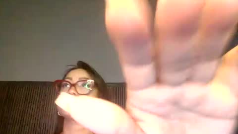 yameil online show from 14, 7, 2026