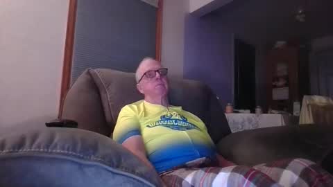 tacrunner66_ online show from 2, 11, 2025