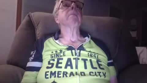 tacrunner66_ online show from 11, 4, 2026