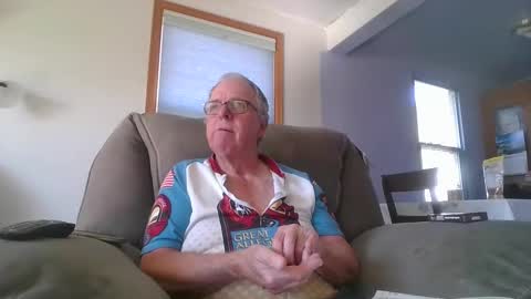 tacrunner66_ online show from 16, 4, 2026