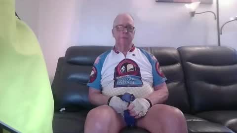 tacrunner66_ online show from 28, 5, 2026