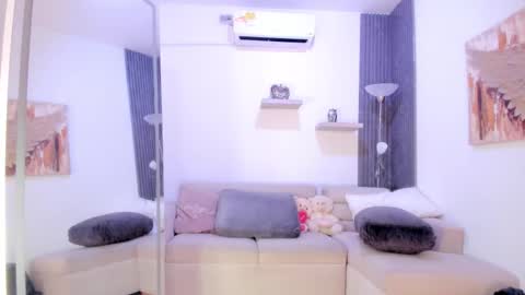 Tahiela  online show from 26, 2, 2026